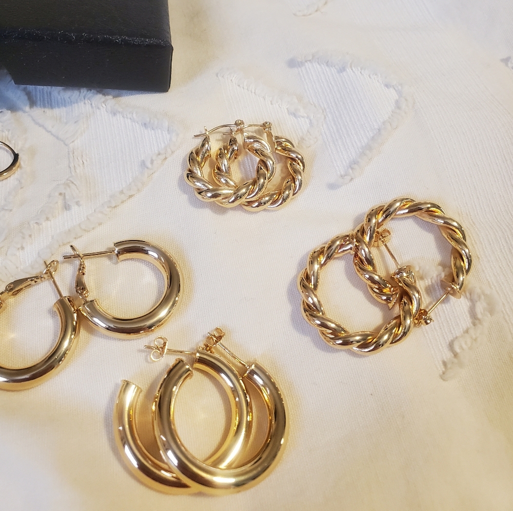 Gold Tone Hoop Earrings Set - Picture 4 of 9